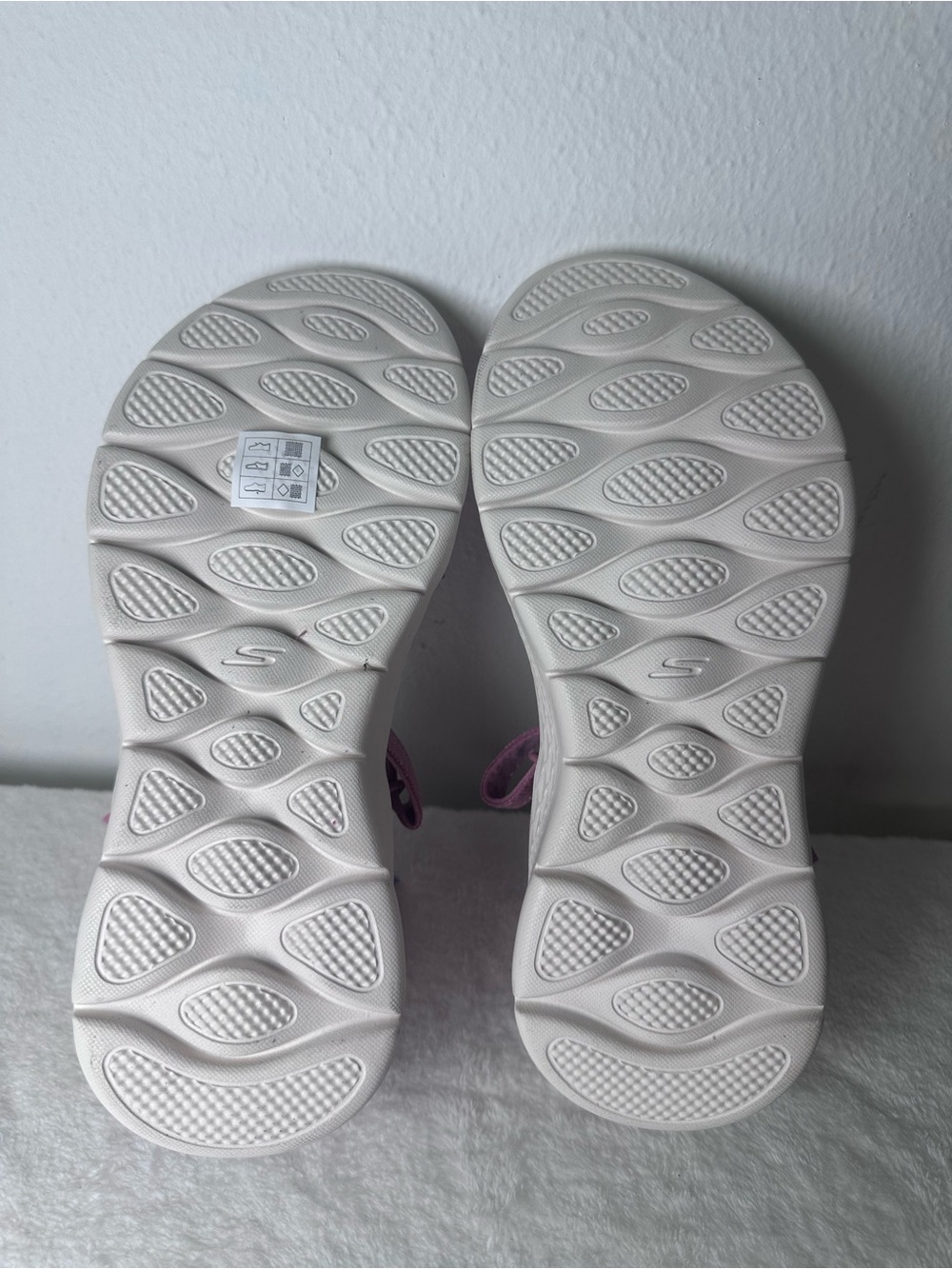 NWOB Skechers Slip-ins: GO WALK Flex Sandal - Illuminate Comfortable Size 9 - Picture 9 of 15